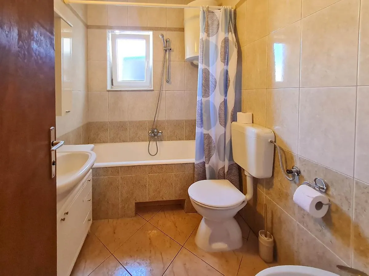 Apartments Katica Selce