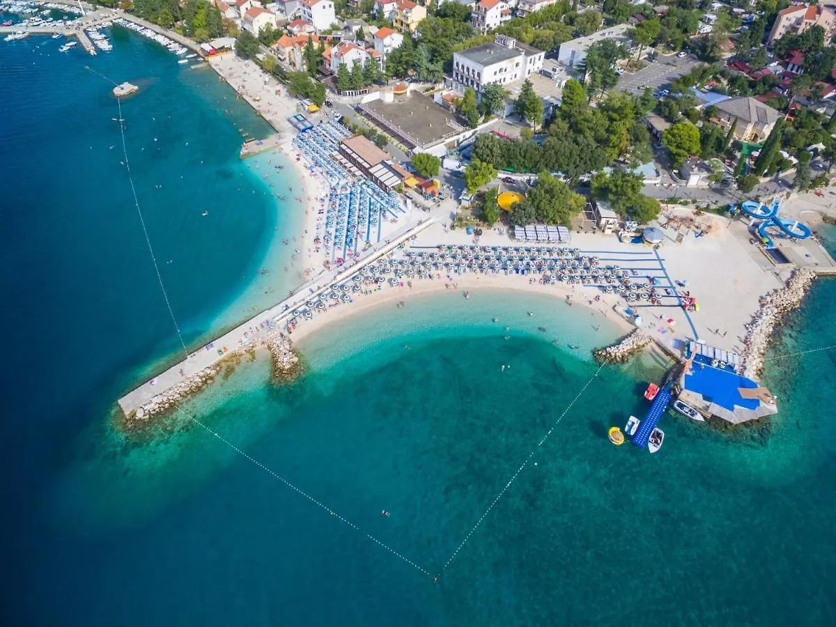 Apartments Katica Selce