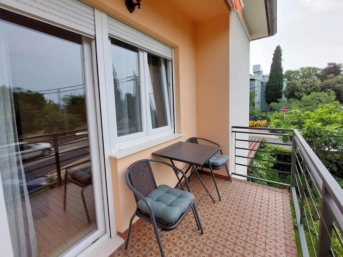 Apartments Katica Selce